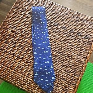 Hermes tortoise and hare golf tie